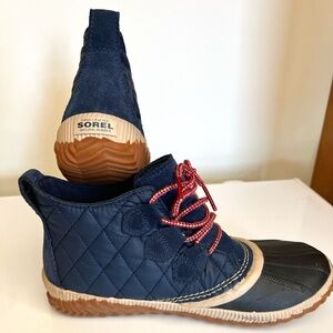 Women's Sorel Navy Blue Waterproof Rubber Boots Size 9